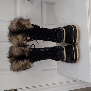 Sorel Joan of Arctic Boots Black